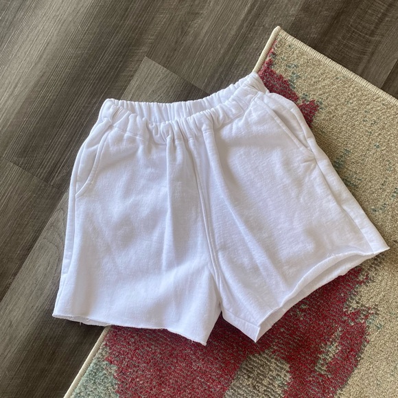 White Pull On Soft Lounge Shorts - Picture 1 of 3